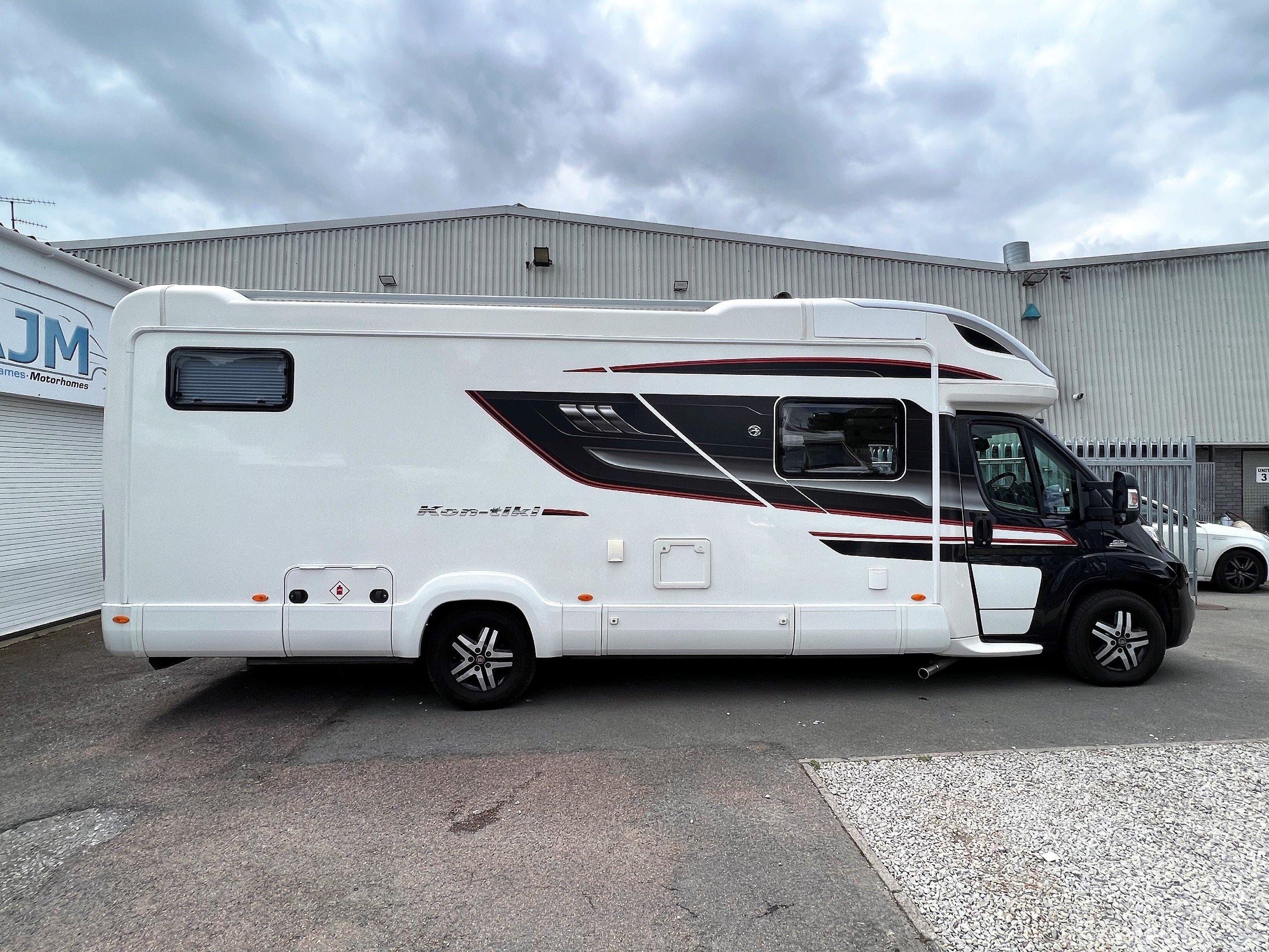 Sold 2016 Swift Kon-Tiki 635 Black Edition, Battle, East Sussex ...